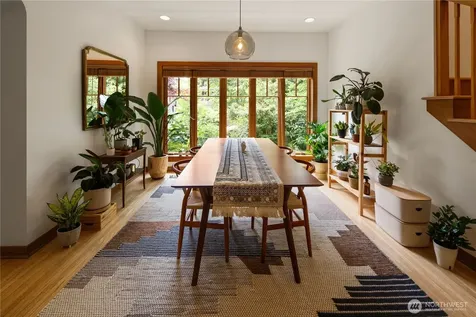 164 Mcgraw Street Seattle WA 98109