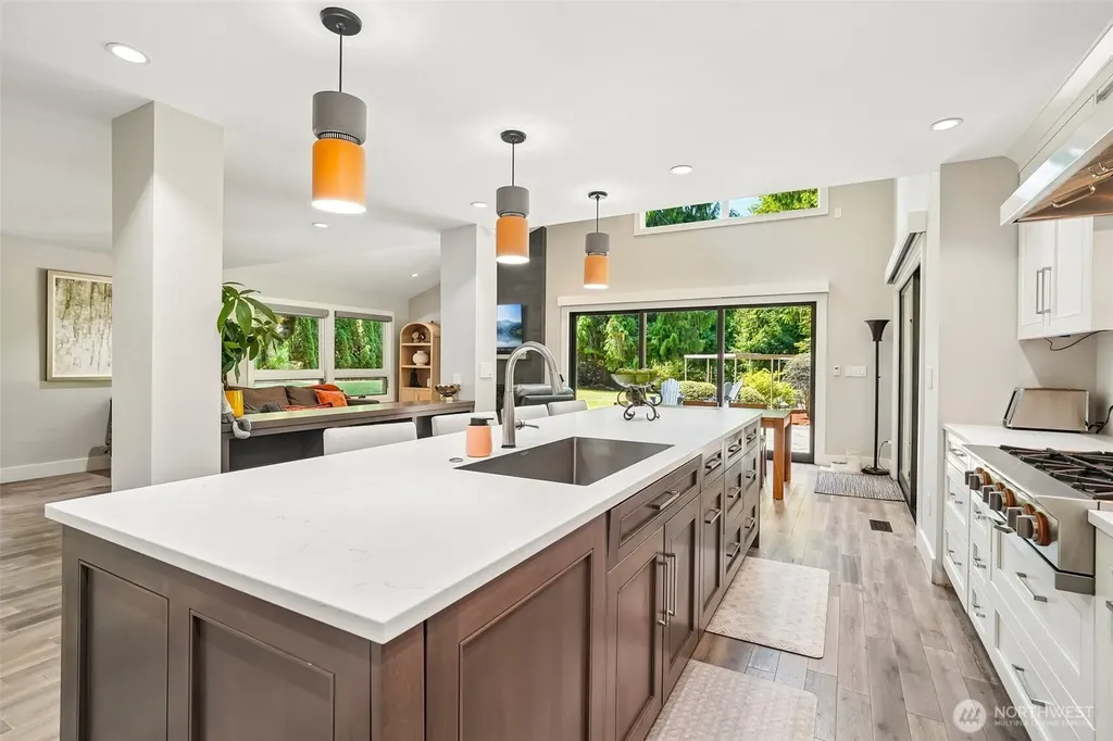 18448 SE 43rd Place Issaquah WA 98027