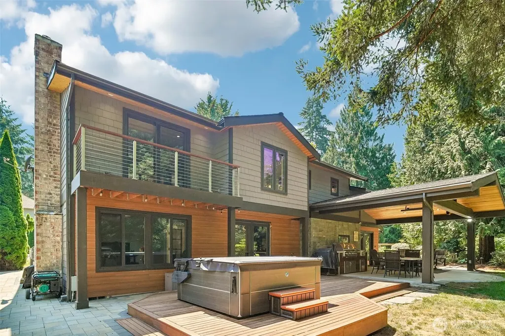18448 SE 43rd Place Issaquah WA 98027