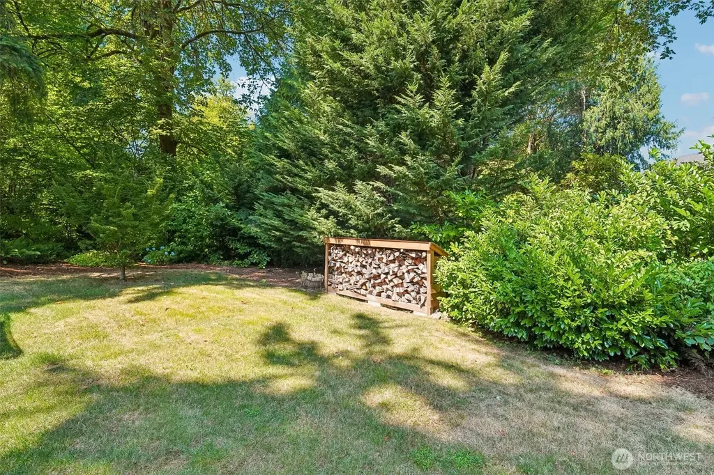 18448 SE 43rd Place Issaquah WA 98027