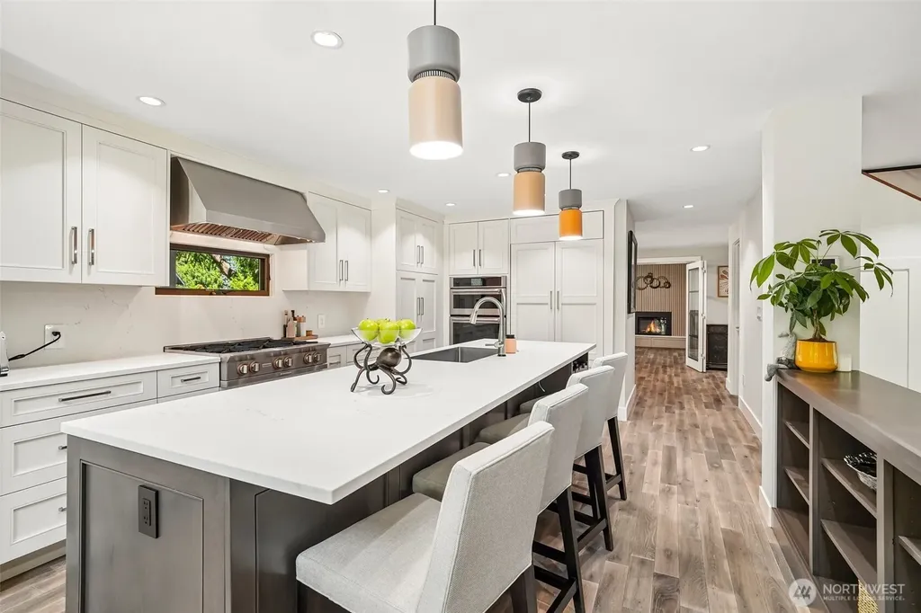 18448 SE 43rd Place Issaquah WA 98027