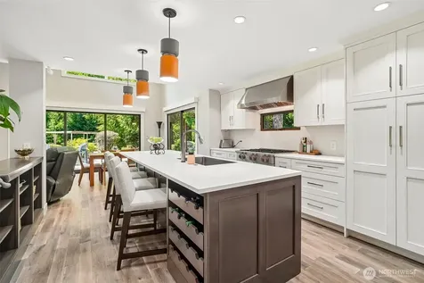 18448 SE 43rd Place Issaquah WA 98027