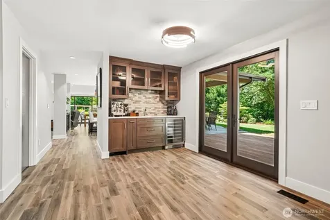 18448 SE 43rd Place Issaquah WA 98027