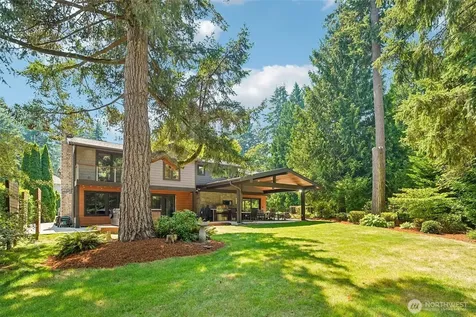 18448 SE 43rd Place Issaquah WA 98027