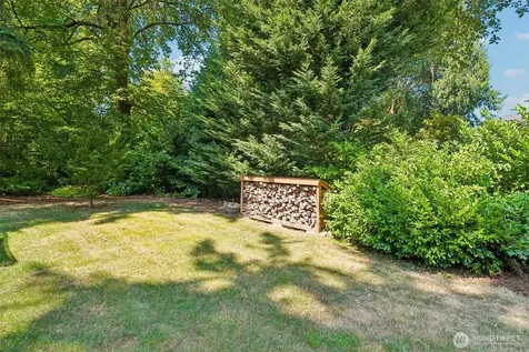 18448 SE 43rd Place Issaquah WA 98027