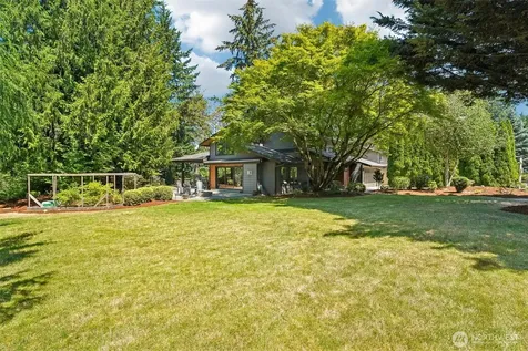 18448 SE 43rd Place Issaquah WA 98027
