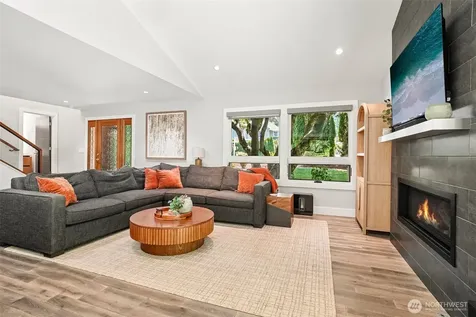 18448 SE 43rd Place Issaquah WA 98027