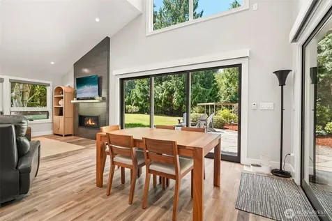 18448 SE 43rd Place Issaquah WA 98027