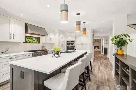 18448 SE 43rd Place Issaquah WA 98027
