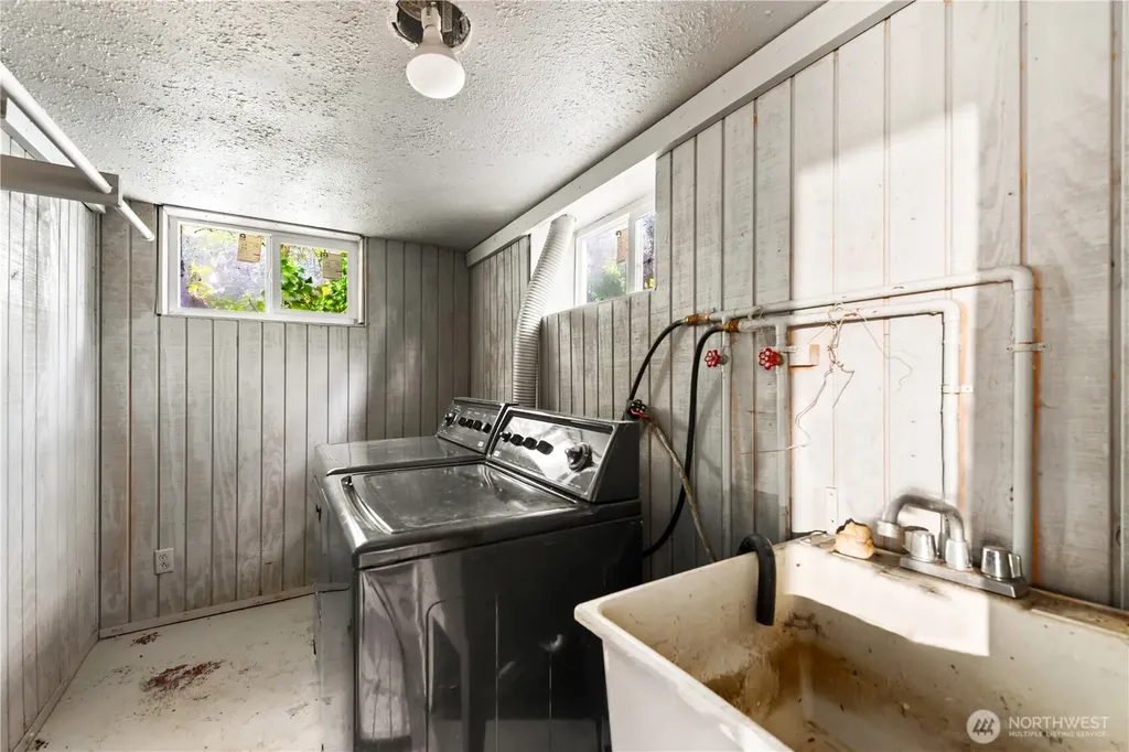 21304 60th Avenue W Mountlake Terrace WA 98043