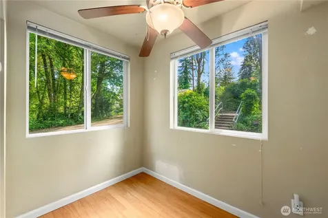 21304 60th Avenue W Mountlake Terrace WA 98043