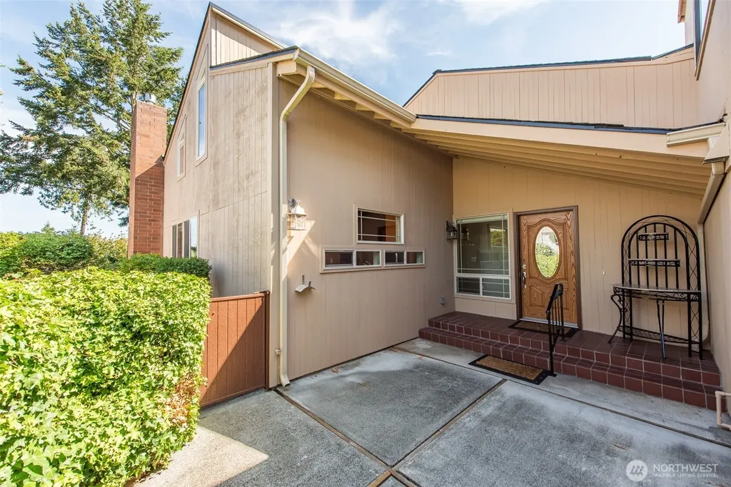 126 Hilltop Drive Sequim WA 98382