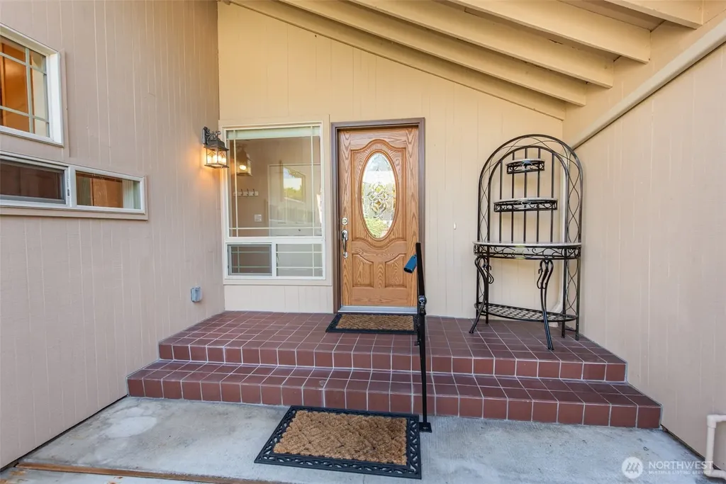 126 Hilltop Drive Sequim WA 98382
