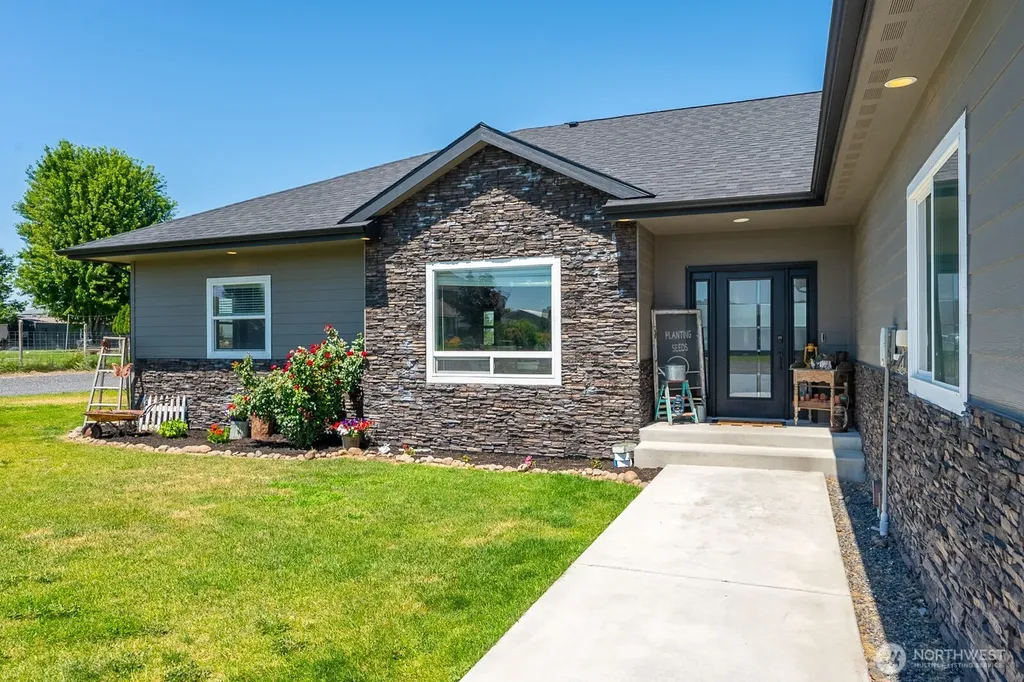 10316 Road 5.9 NE Moses Lake WA 98837