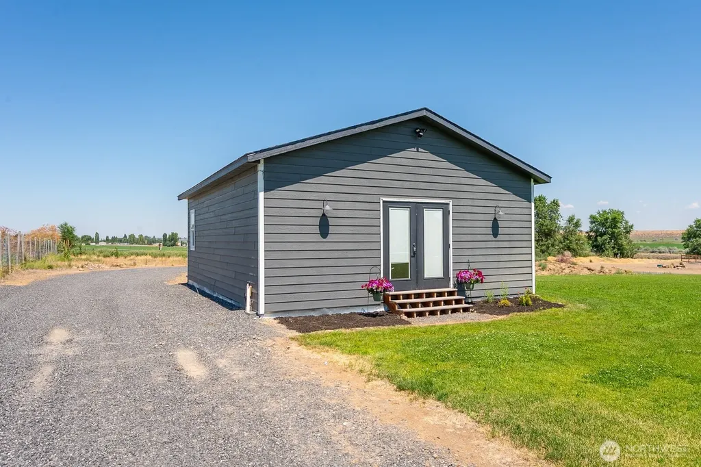 10316 Road 5.9 NE Moses Lake WA 98837
