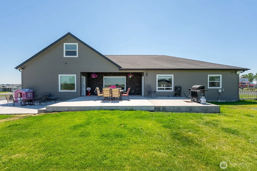 10316 Road 5.9 NE Moses Lake WA 98837