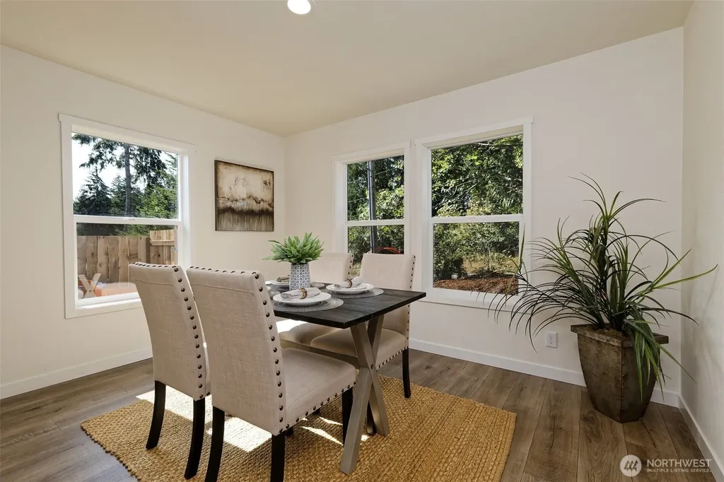 2371 E Crestview Drive Shelton WA 98584