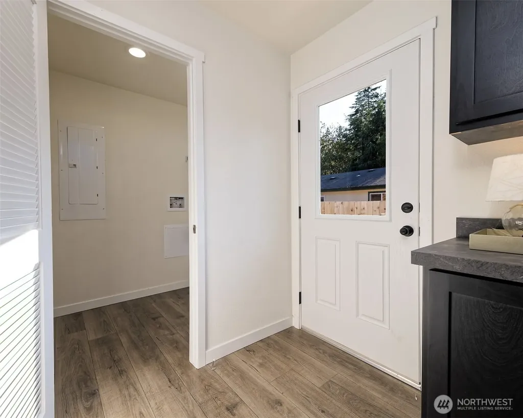 2371 E Crestview Drive Shelton WA 98584
