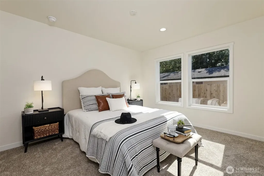 2371 E Crestview Drive Shelton WA 98584