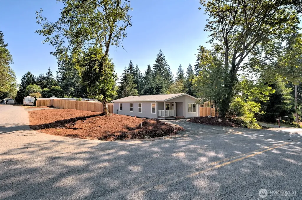 2371 E Crestview Drive Shelton WA 98584
