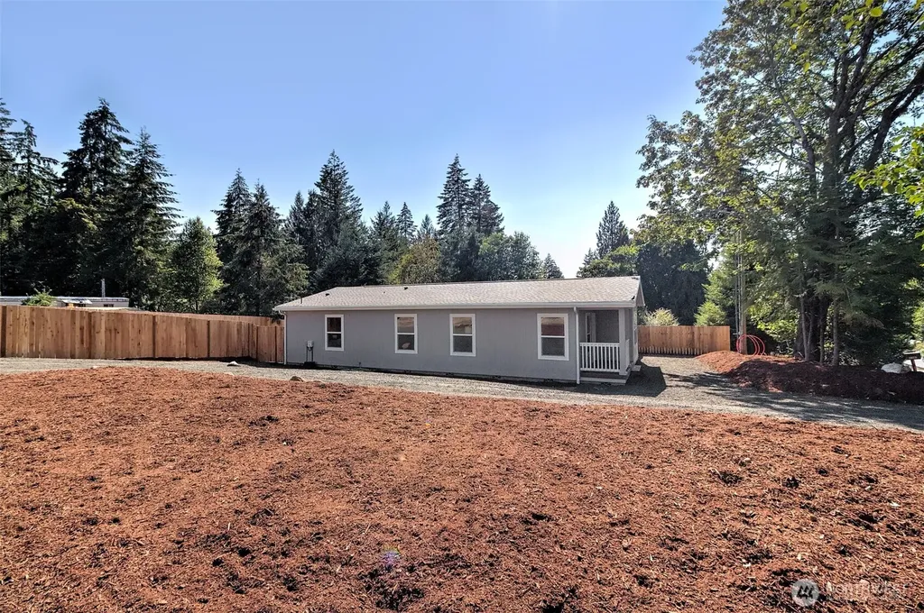2371 E Crestview Drive Shelton WA 98584