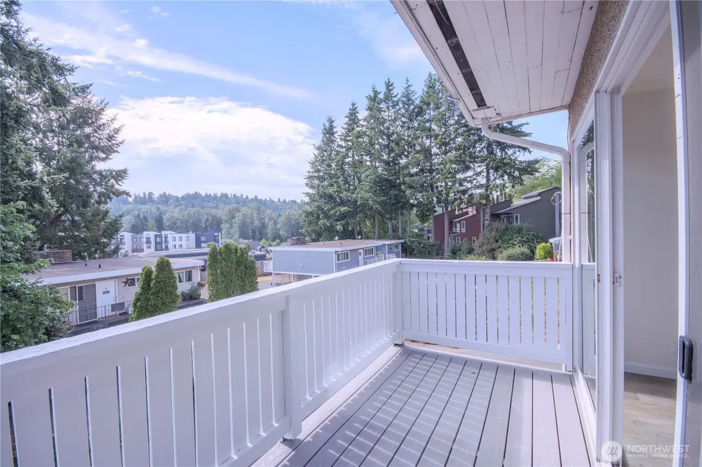 9911 NE 119th Court Kirkland WA 98034
