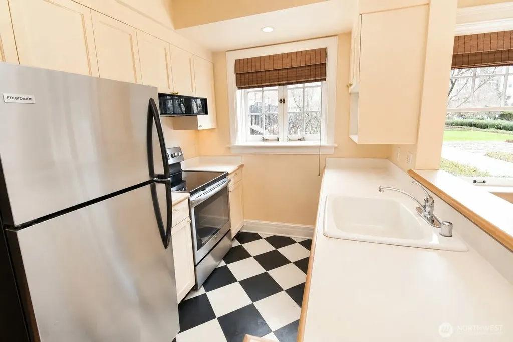 120 W Highland Drive Seattle WA 98119