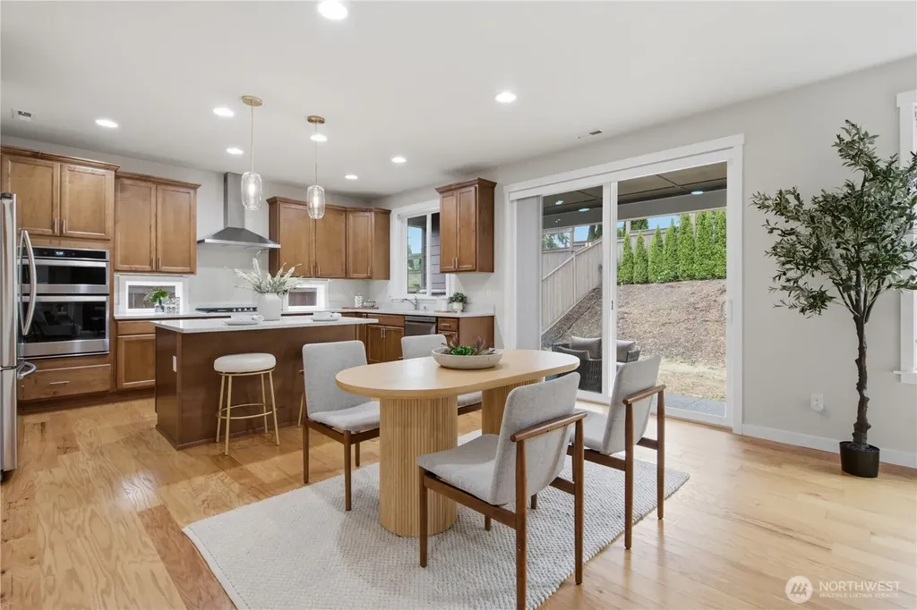 12929 136th Ct NE Kirkland WA 98034