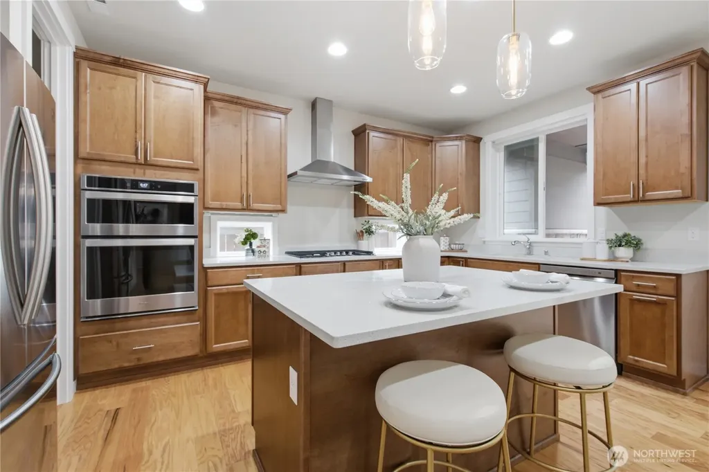 12929 136th Ct NE Kirkland WA 98034