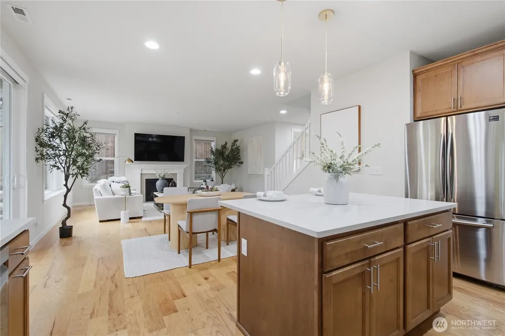 12929 136th Ct NE Kirkland WA 98034