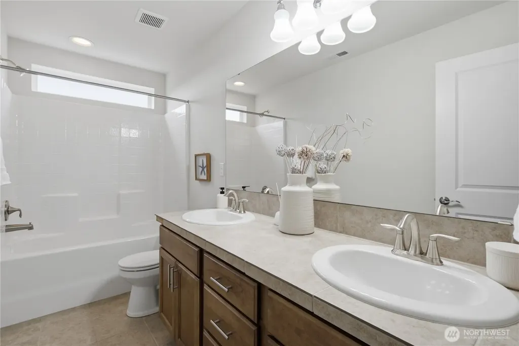 12929 136th Ct NE Kirkland WA 98034