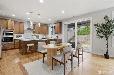 12929 136th Ct NE Kirkland WA 98034