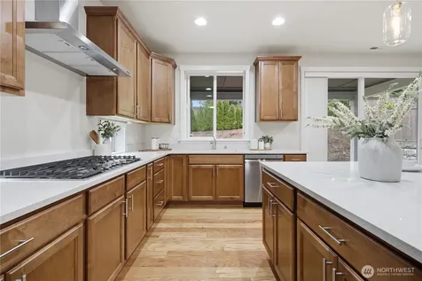 12929 136th Ct NE Kirkland WA 98034
