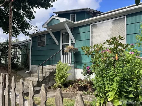 8641 45th Avenue S Seattle WA 98118