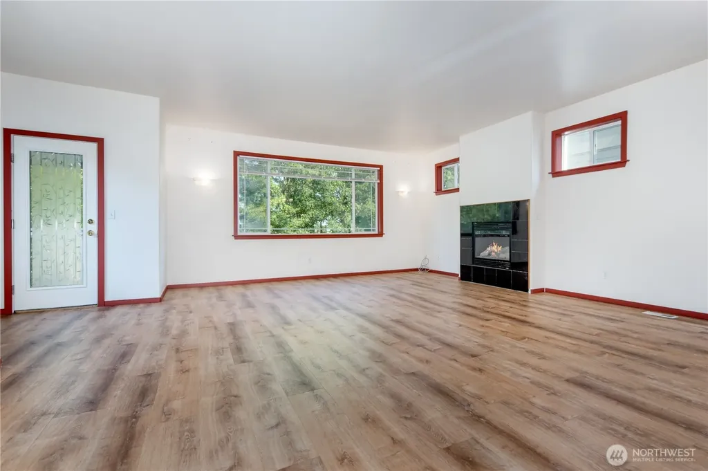 1102 Chestnut Street Everett WA 98201