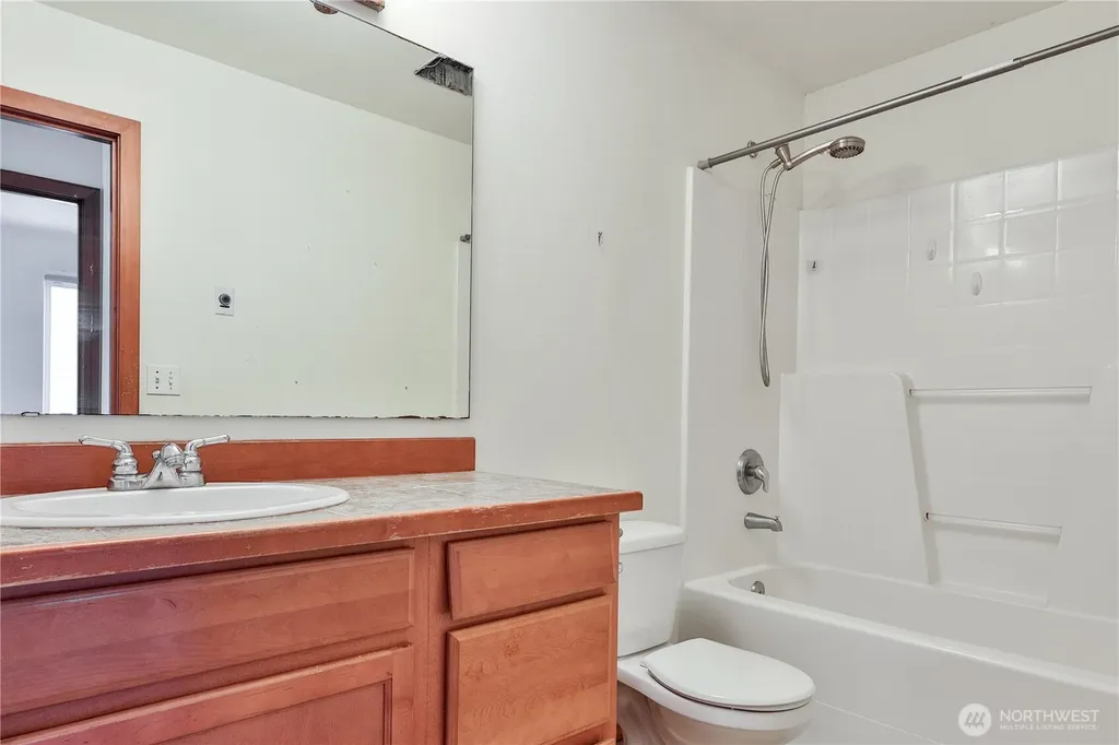 1102 Chestnut Street Everett WA 98201