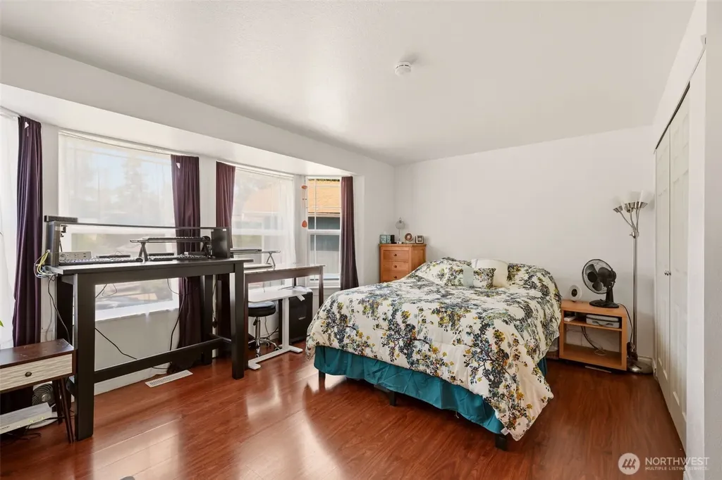 18930 SE 263rd Street Covington WA 98042