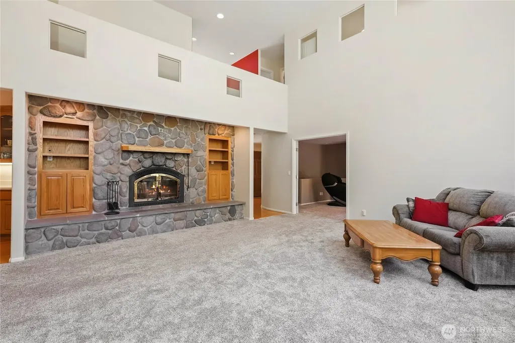 4997 SW Old Clifton Road Port Orchard WA 98367