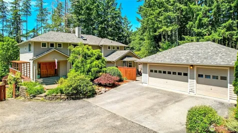 4997 SW Old Clifton Road Port Orchard WA 98367