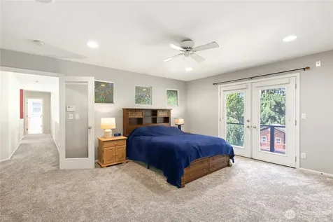 4997 SW Old Clifton Road Port Orchard WA 98367