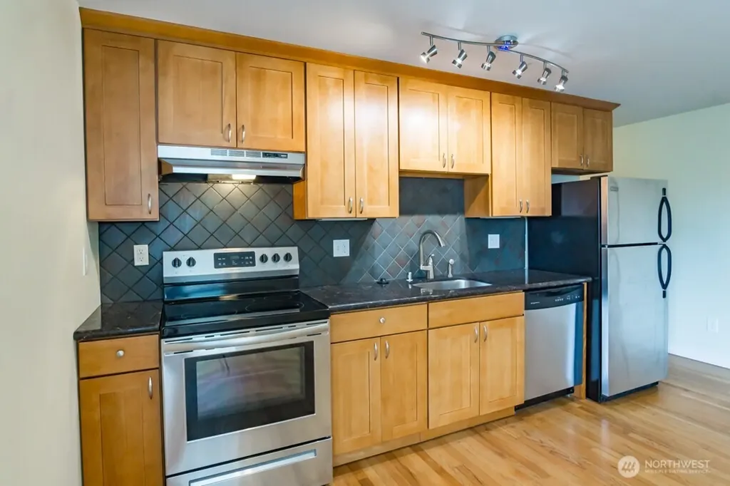 2211 Franklin Avenue E Seattle WA 98102