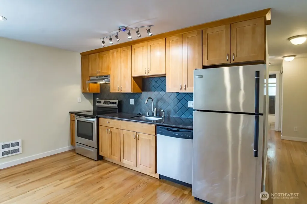 2211 Franklin Avenue E Seattle WA 98102