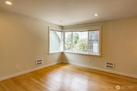 2211 Franklin Avenue E Seattle WA 98102