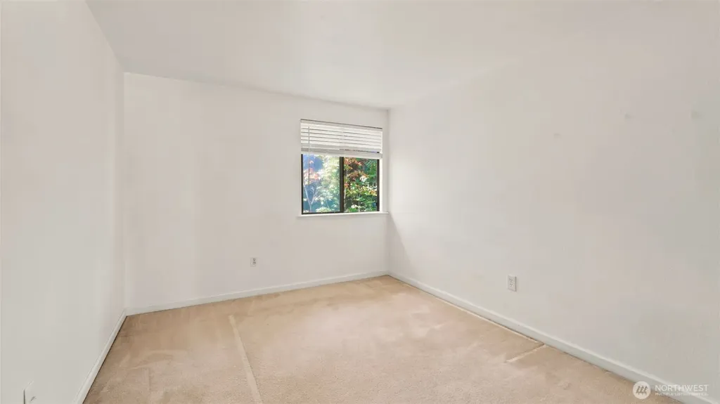 24931 109th Place SE Kent WA 98030