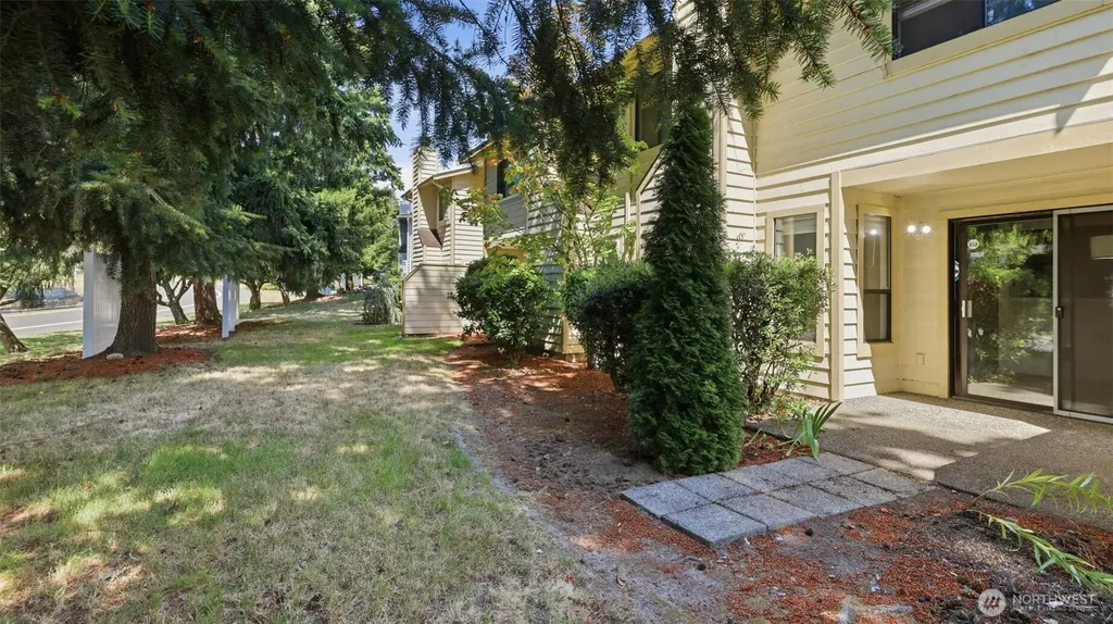 24931 109th Place SE Kent WA 98030