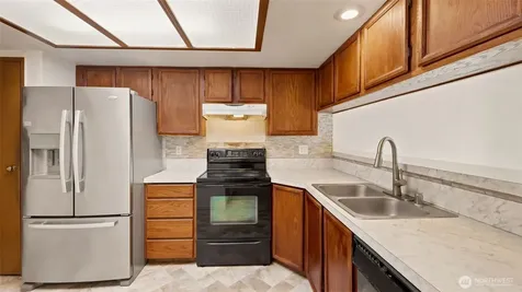 24931 109th Place SE Kent WA 98030
