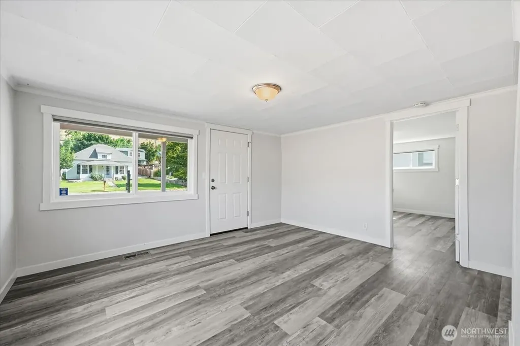 119 W Gibson Avenue Chelan WA 98816