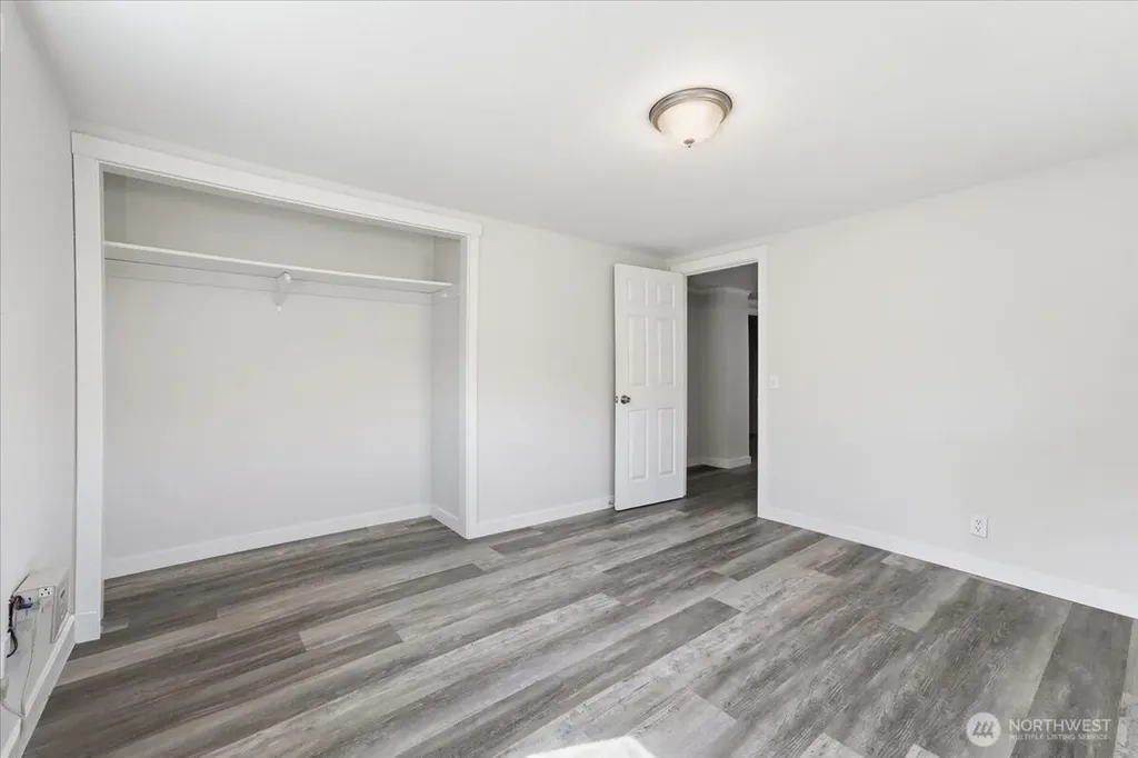 119 W Gibson Avenue Chelan WA 98816