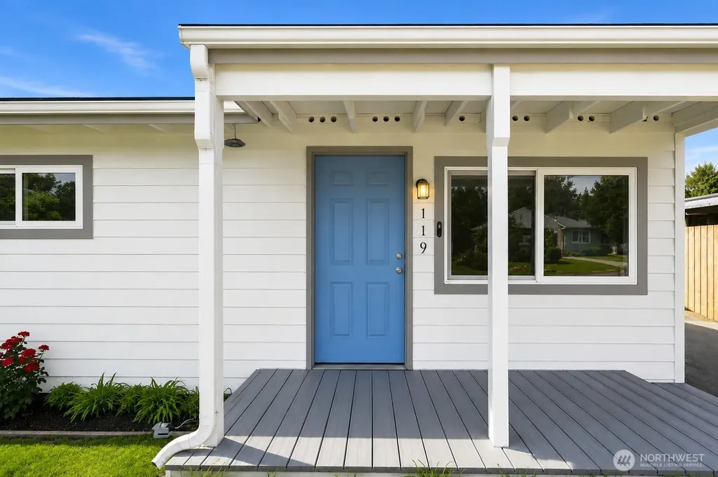 119 W Gibson Avenue Chelan WA 98816