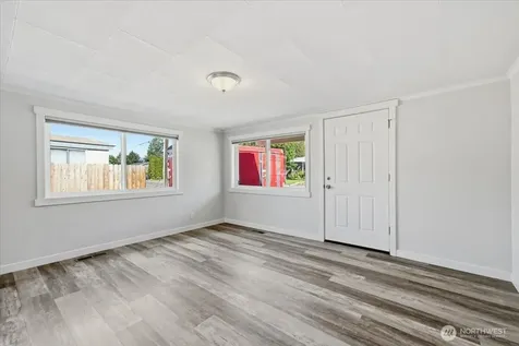 119 W Gibson Avenue Chelan WA 98816